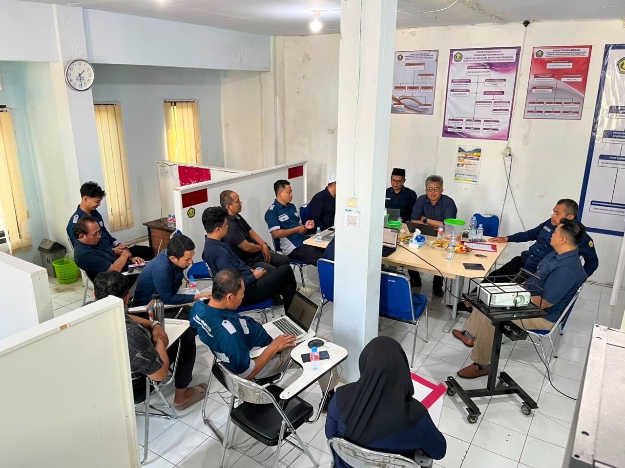Foto Rapat